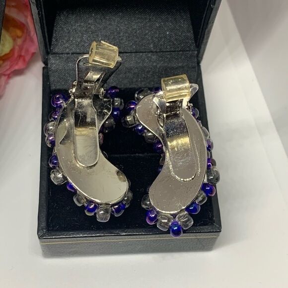 VINTAGE⚜️RARE HOBÉ Necklace & Clip Earring Set - Picture 4 of 9